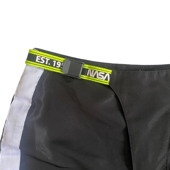 Forever 21 NASA Reflective High Rise Wind Pants, Athletic Pants, Nylon Pants - Picture 8 of 12